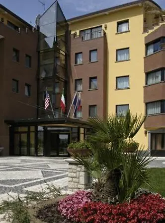 Lemi Hotel 4*