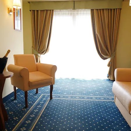 Lemi Hotel 4*